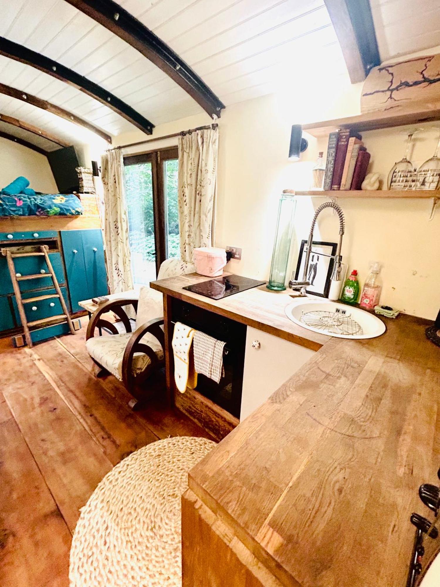 הוילה Glasbury The Railway Carriage - Blue מראה חיצוני תמונה